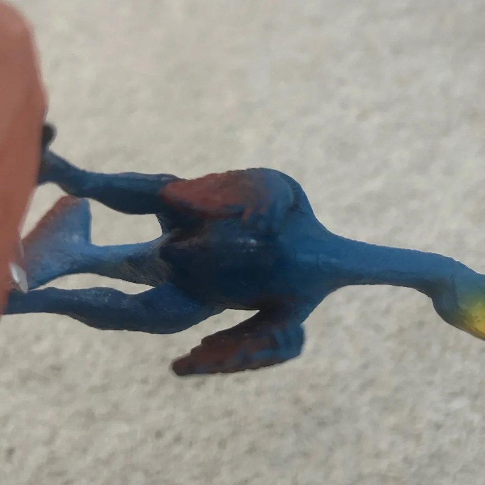 Geoworld CL794K Caudipteryx dinosaur
